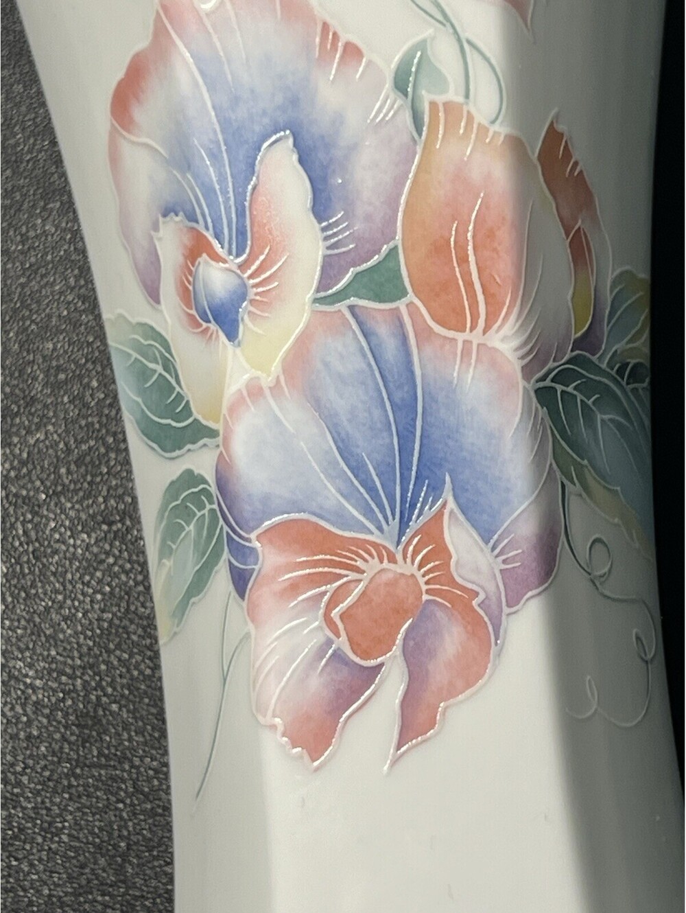 Aynsley England 1980s Vase Little Sweetheart Pastel Floral Bone China, 4x9” - Picture 7 of 14
